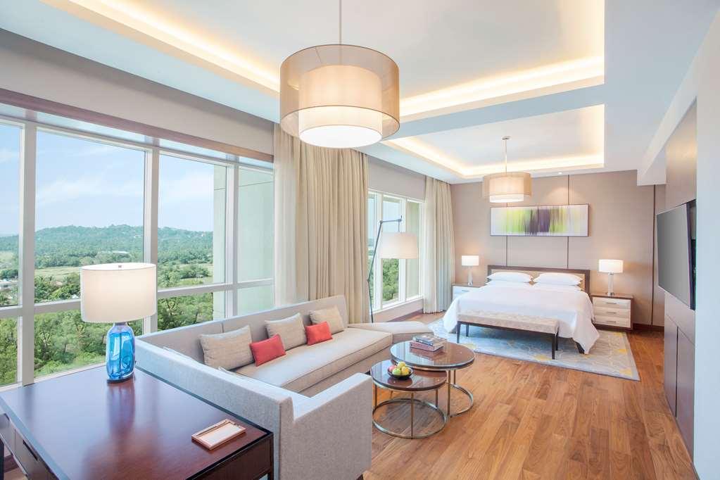 Hyatt Regency Thrissur Hotel Phòng bức ảnh